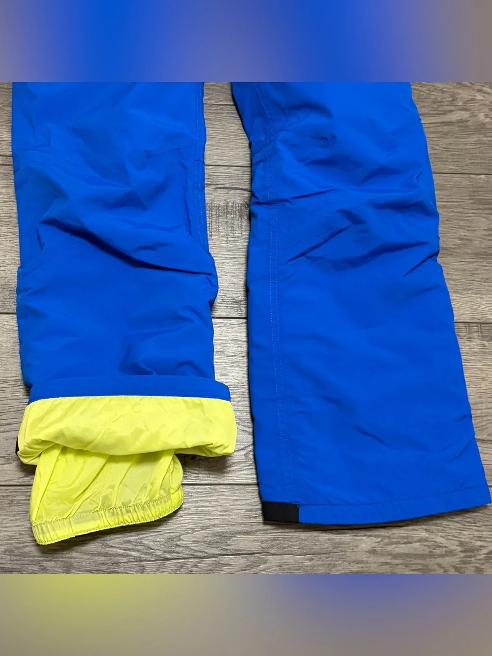 Burton snowboard ski